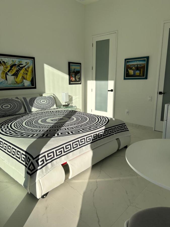 Men Only Clothing Option Guesthouse Near Wilton Manors Fort Lauderdale Exterior photo